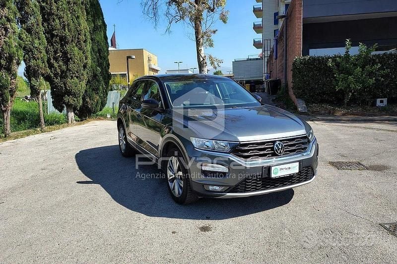 Usata VW T-Roc Business 110 CV (80 kW) 2021 Grigio SUV