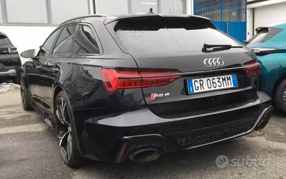 Usata Audi RS6 Ambiente 600 CV (441 kW) 2023 Nero Station wagon