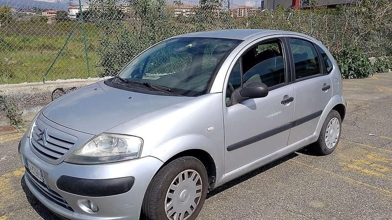 Usata Citroën C3 60 CV (44 kW) 2005 Argento Berlina