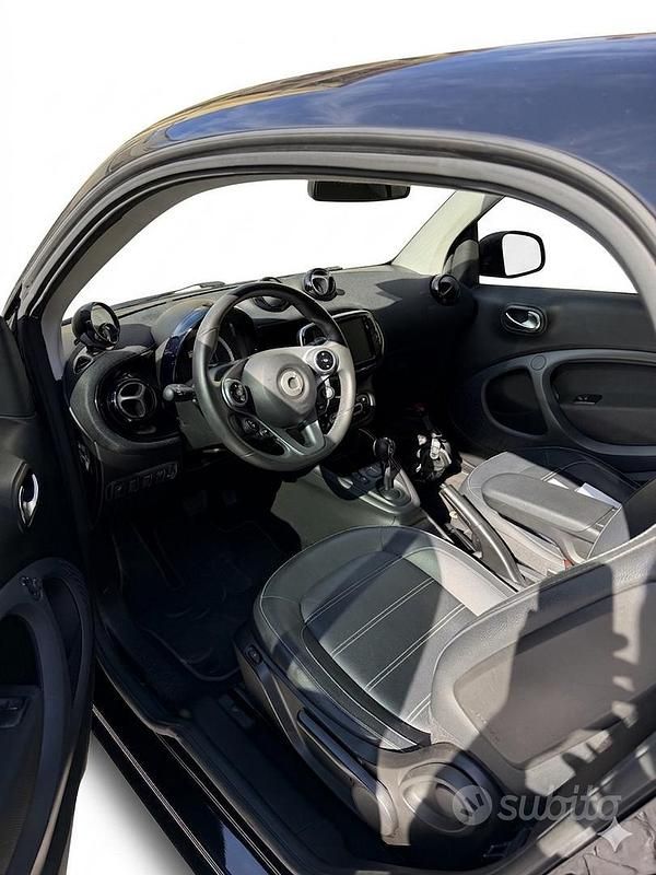 Usata Smart ForTwo Electric Drive 60 kW (82 CV) 2020 Nero Coupé