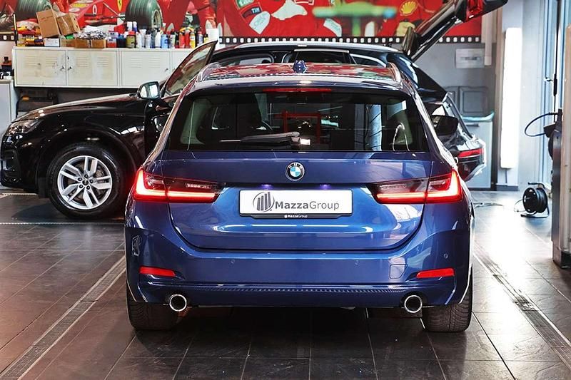 Usata BMW 316 Efficient Dynamics 122 CV (89 kW) 2023 Blu/azzurro Station wagon