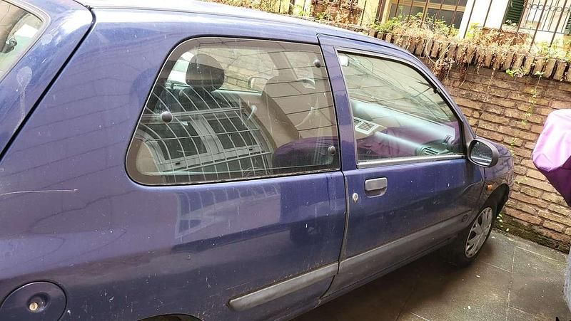 Usata Renault Clio II 58 CV (42 kW) 1998 Berlina