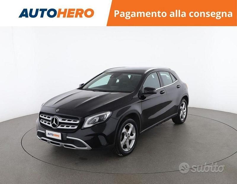 Nero Usata 2019 Mercedes GLA200 SUV | 17.999 € (Super prezzo) - Immagine 1/2