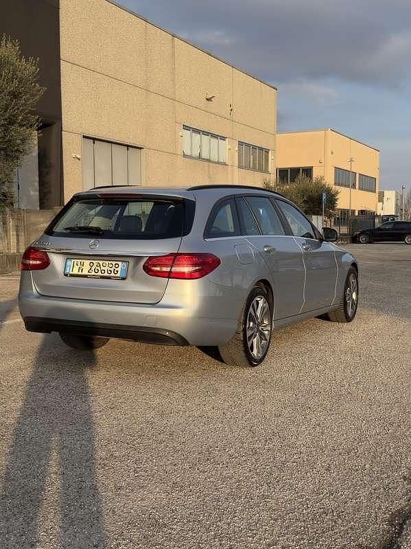 Usata Mercedes C220 Exclusive 170 CV (125 kW) 2018 Argento Station wagon