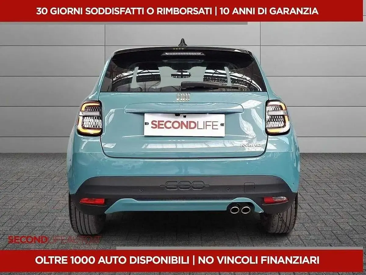 Usata Fiat 600 145 CV (106 kW) 2025 Blu SUV