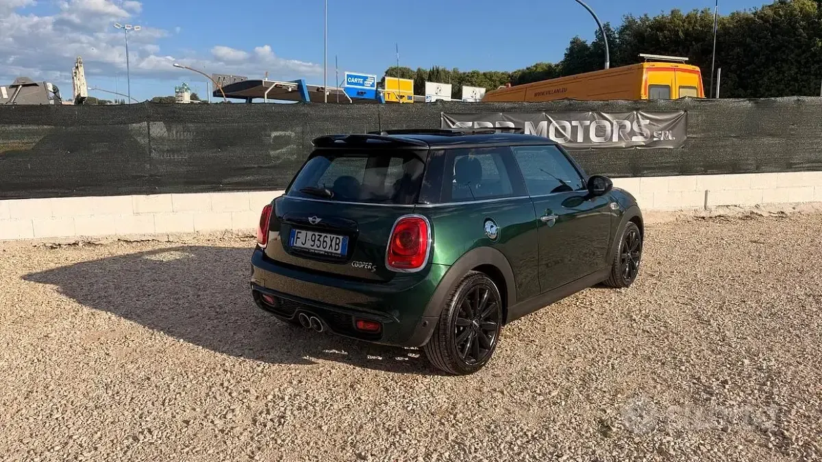 Usata Mini Cooper S Hype 192 CV (141 kW) 2017 Verde Utilitaria