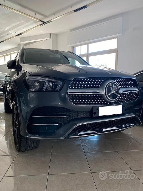 Usata Mercedes GLE300 Premium 245 CV (180 kW) 2021 Grigio Berlina