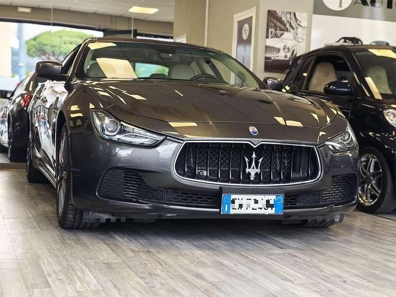 Usata Maserati Ghibli 410 CV (301 kW) 2014 Grigio Coupé