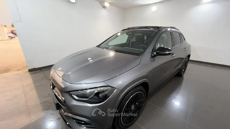 Nuova Mercedes GLA200 AMG line 150 CV (110 kW) 2026 Gray SUV