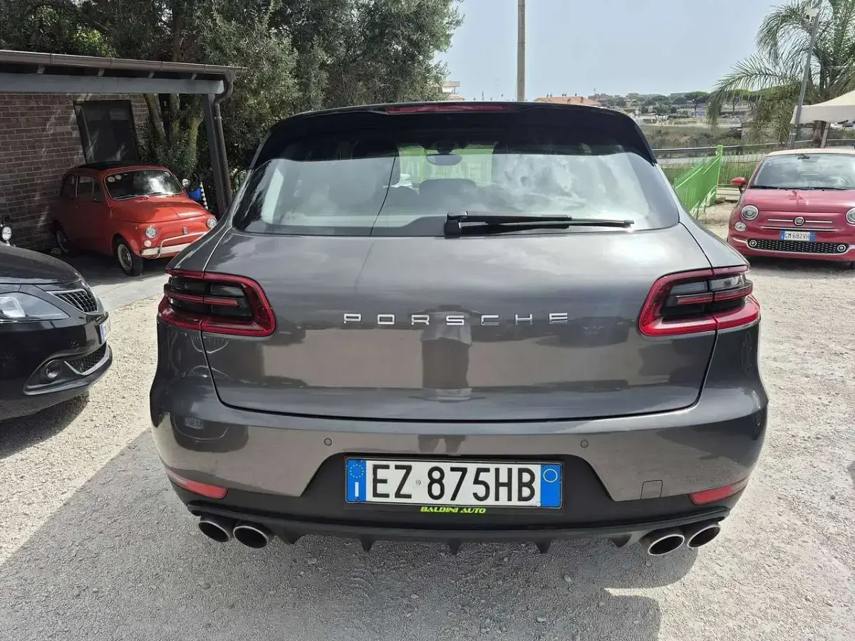 Usata Porsche Macan 250 CV (183 kW) 2015 Grigio SUV