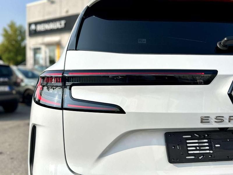 Usata Renault Espace Techno 199 CV (146 kW) 2025 Bianco Monovolume