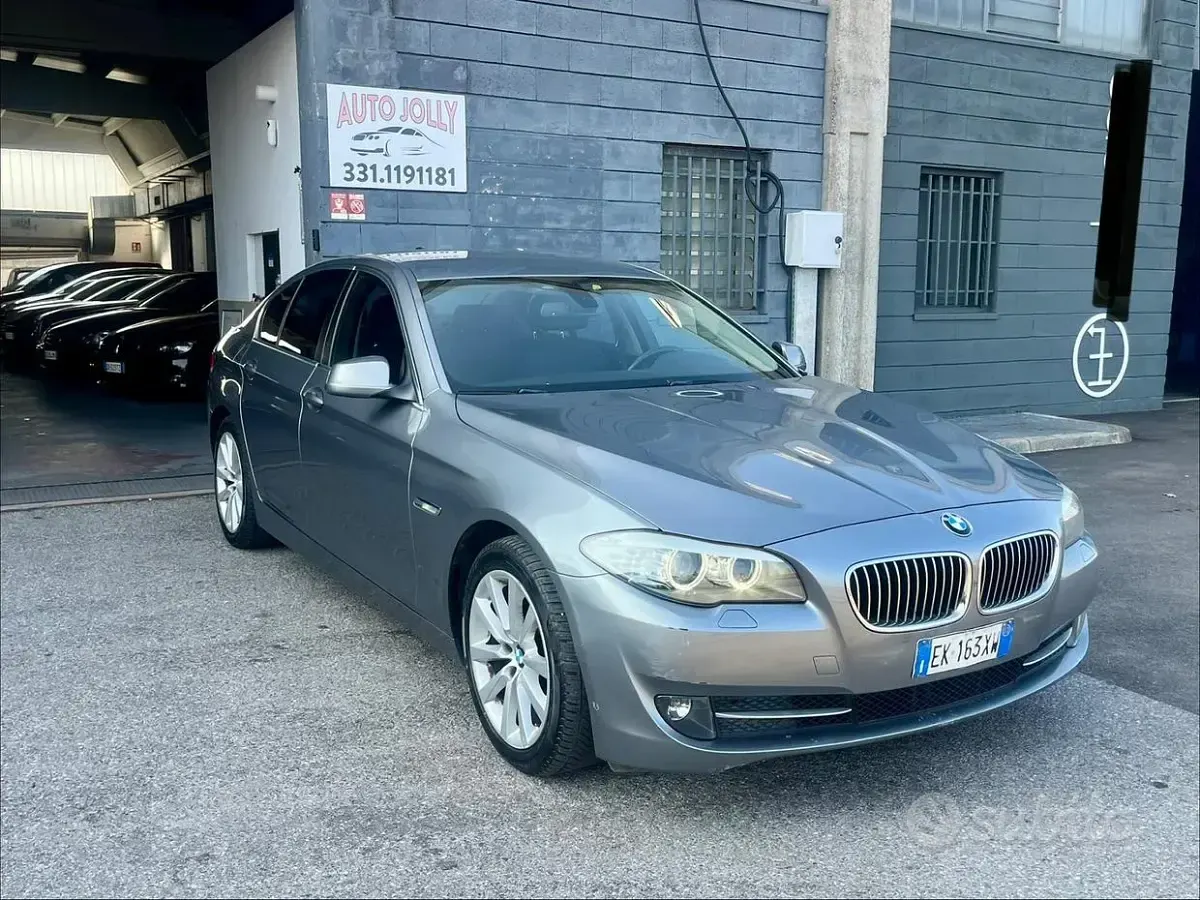 Usata BMW 520 184 CV (135 kW) 2012 Grigio Berlina