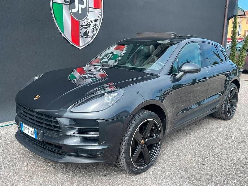 Usata Porsche Macan Chrono 245 CV (180 kW) 2018 Grigio SUV