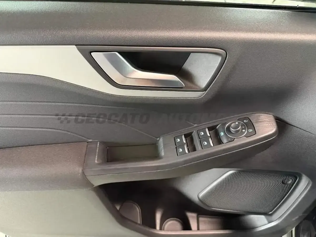 Usata Ford Kuga Titanium X 150 CV (110 kW) 2024 Nero SUV