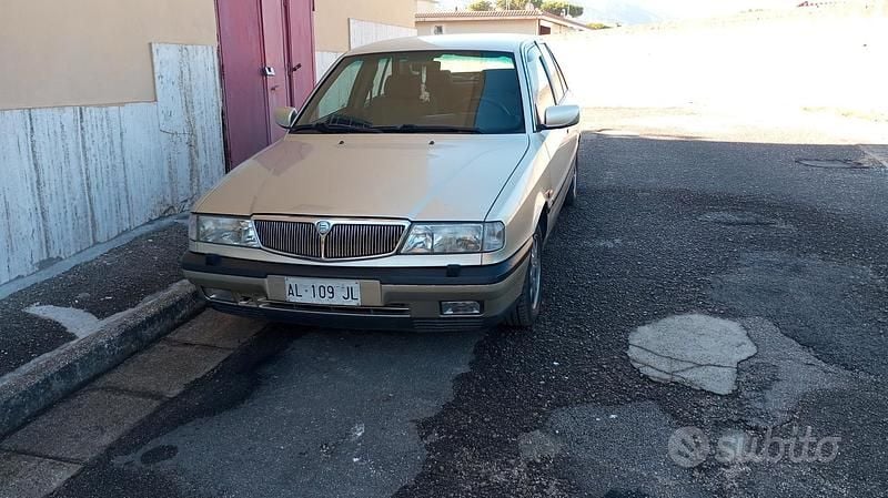Usata Lancia Dedra 101 CV (74 kW) 1997 Bianco Berlina