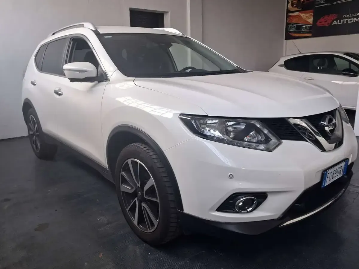 Usata Nissan X-Trail Acenta Premium 131 CV (96 kW) 2016 Bianco SUV