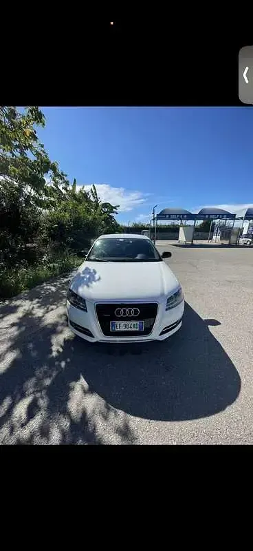 Usata Audi A3 Sportback Attraction 140 CV (102 kW) 2011 Bianco Utilitaria