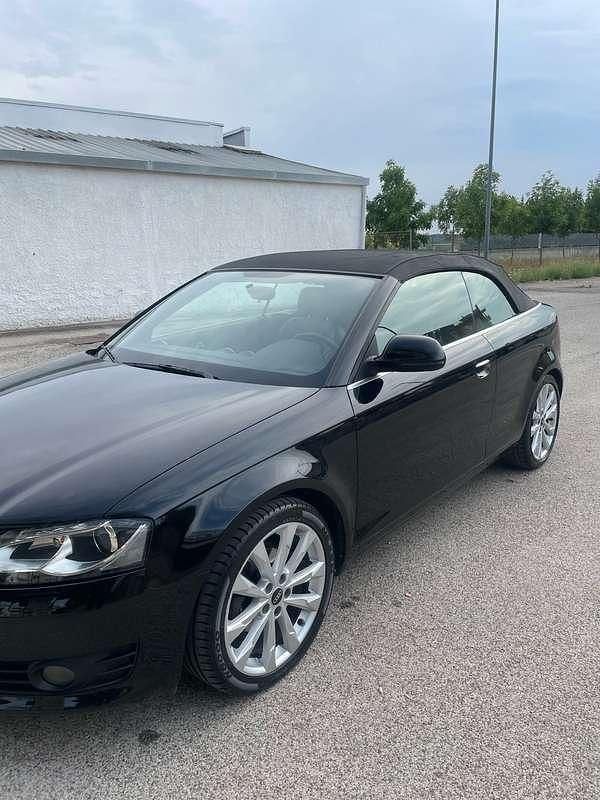 Usata Audi A3 Cabriolet Ambition 105 CV (77 kW) 2010 Nero Cabrio
