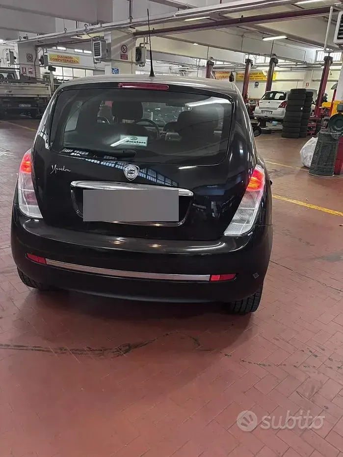 Usata Lancia Ypsilon 60 CV (44 kW) 2007 Nero Utilitaria