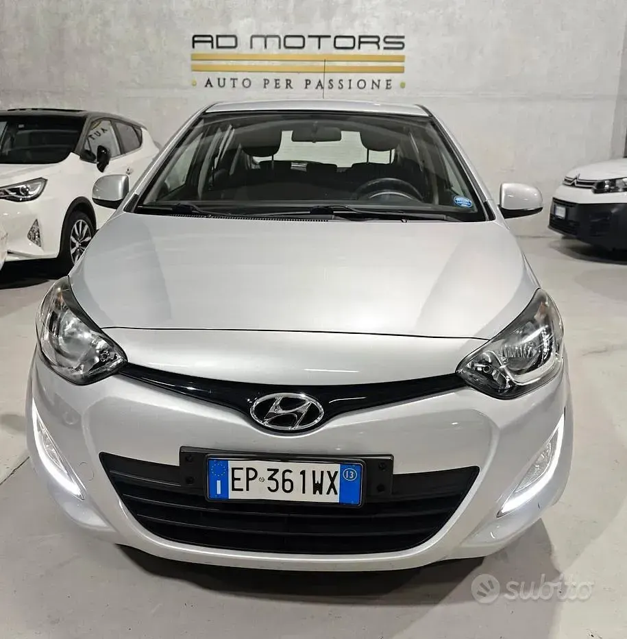 Usata Hyundai i20 84 CV (61 kW) 2013 Grigio Utilitaria