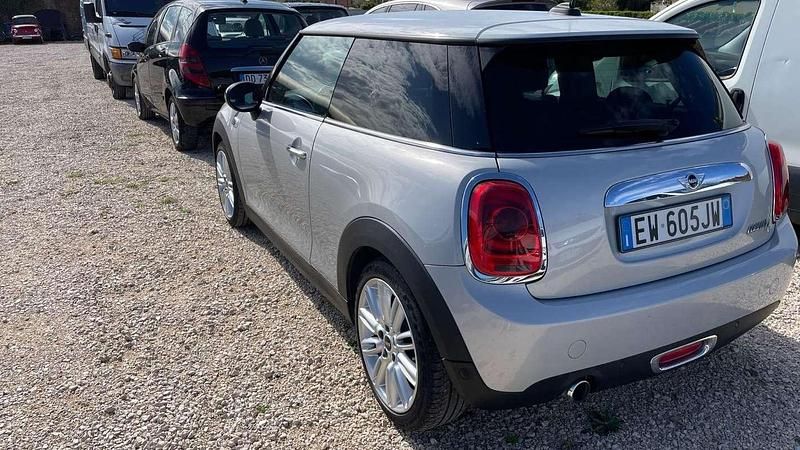 Usata Mini Cooper D 111 CV (81 kW) 2014 Argento Utilitaria