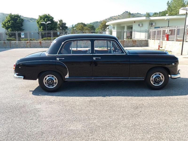 Usata Mercedes 190 1950 Marrone Berlina