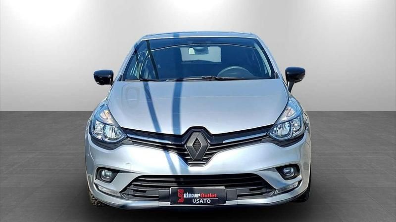 Usata Renault Clio IV Zen 75 CV (55 kW) 2017 Argento Berlina