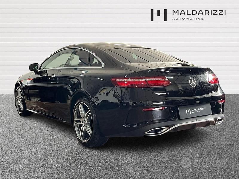 Käytetty Mercedes 220 Premium Plus 194 HP (142 kW) 2017 Musta Coupe - kaksiovinen
