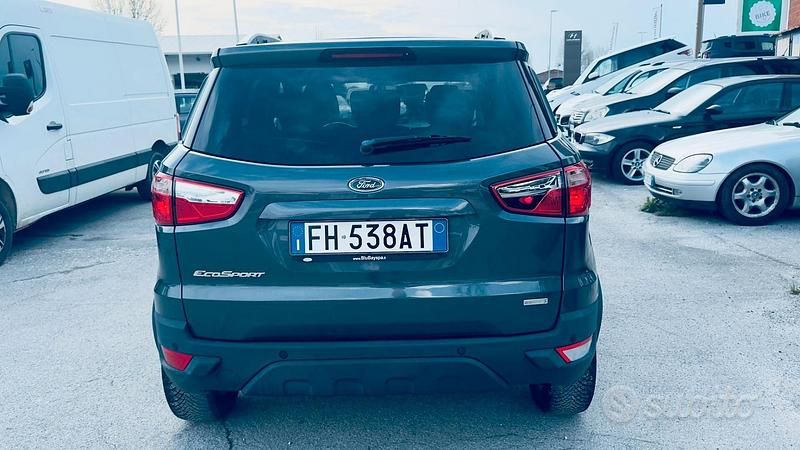 Usata Ford Ecosport Titanium 125 CV (91 kW) 2017 Grigio SUV