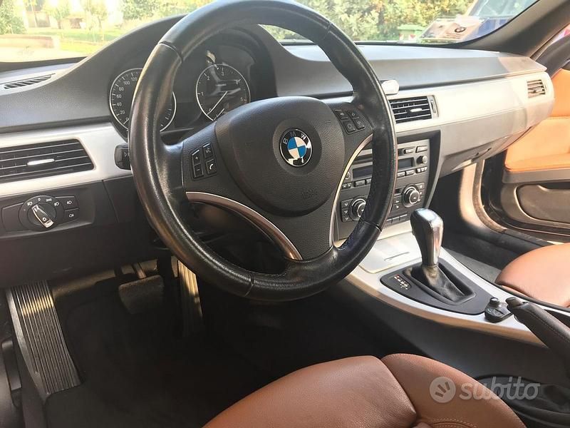 Usata BMW 320 Cabriolet 2011 Blu Cabrio