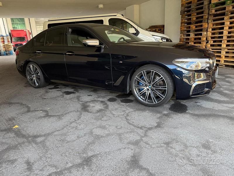 Usado BMW M550 Efficient Dynamics 400 HP (294 kW) 2019 Azul Sedan