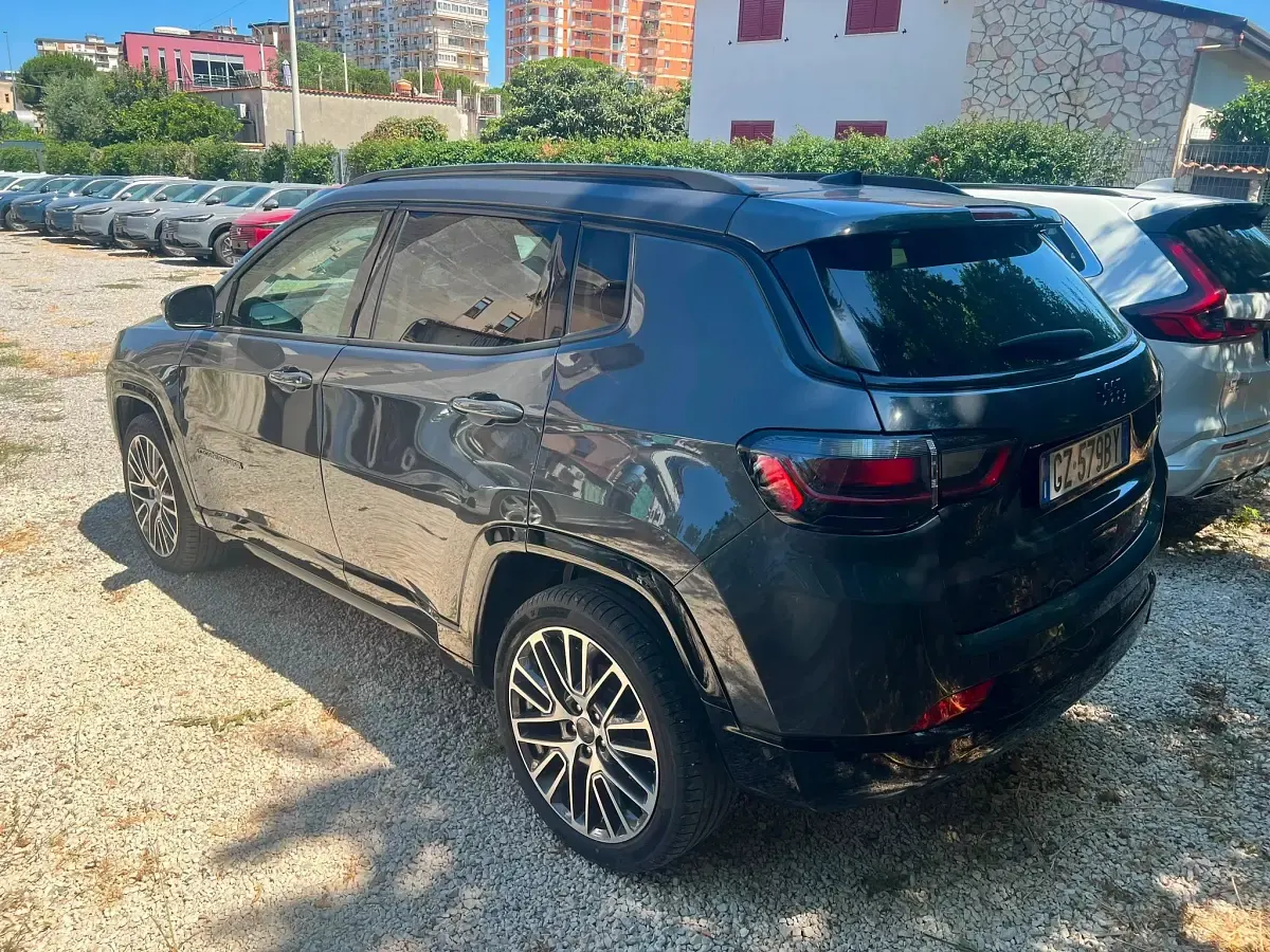 Usata Jeep Compass Summit 130 CV (95 kW) 2025 679graphite grey SUV