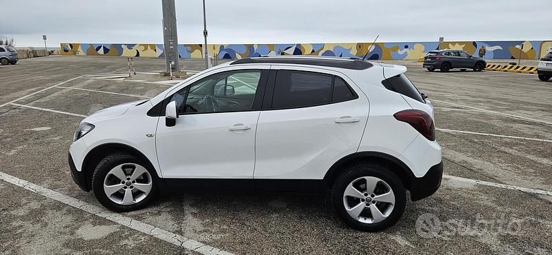 Usata Opel Mokka 140 CV (102 kW) 2015 Bianco SUV