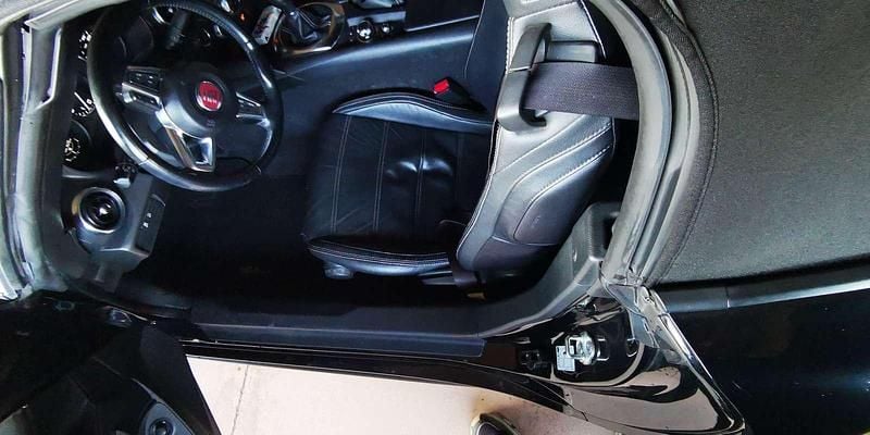 Nero Usata 2018 Fiat 124 Spider Lusso Cabrio | 16.000 € (Ottimo prezzo) - Immagine 1/4