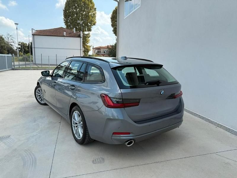 Usata BMW 320e Efficient Dynamics 190 CV (139 kW) 2023 Grigio Station wagon