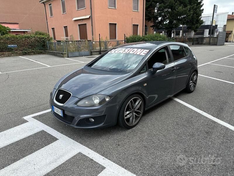 Antracite(met.) Usata 2013 Seat Leon Copa Tre volumi | 7900 € (Molto cara) - Immagine 1/4