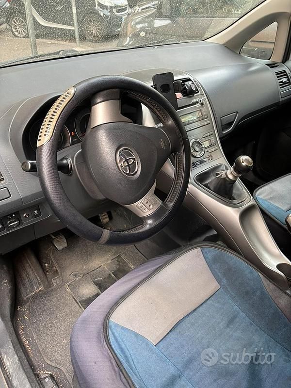 Usata Toyota Auris 2007 Nero Utilitaria