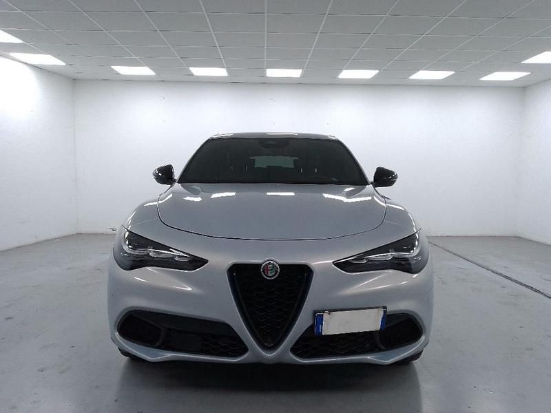 Usata Alfa Romeo Stelvio Veloce 210 CV (154 kW) 2024 Argento SUV