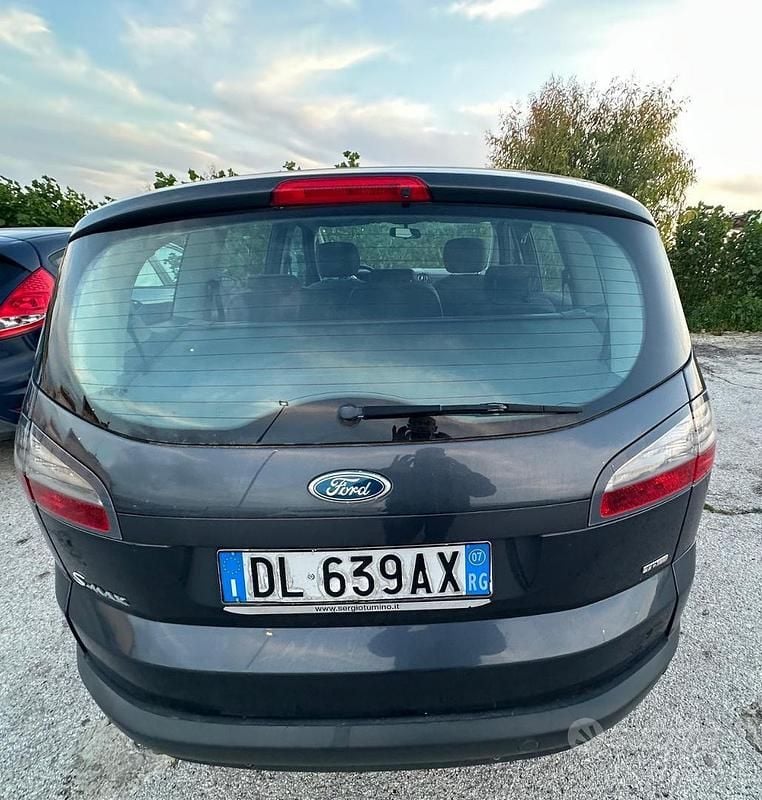 Usata Ford S-MAX Titanium 125 CV (91 kW) 2007 Monovolume