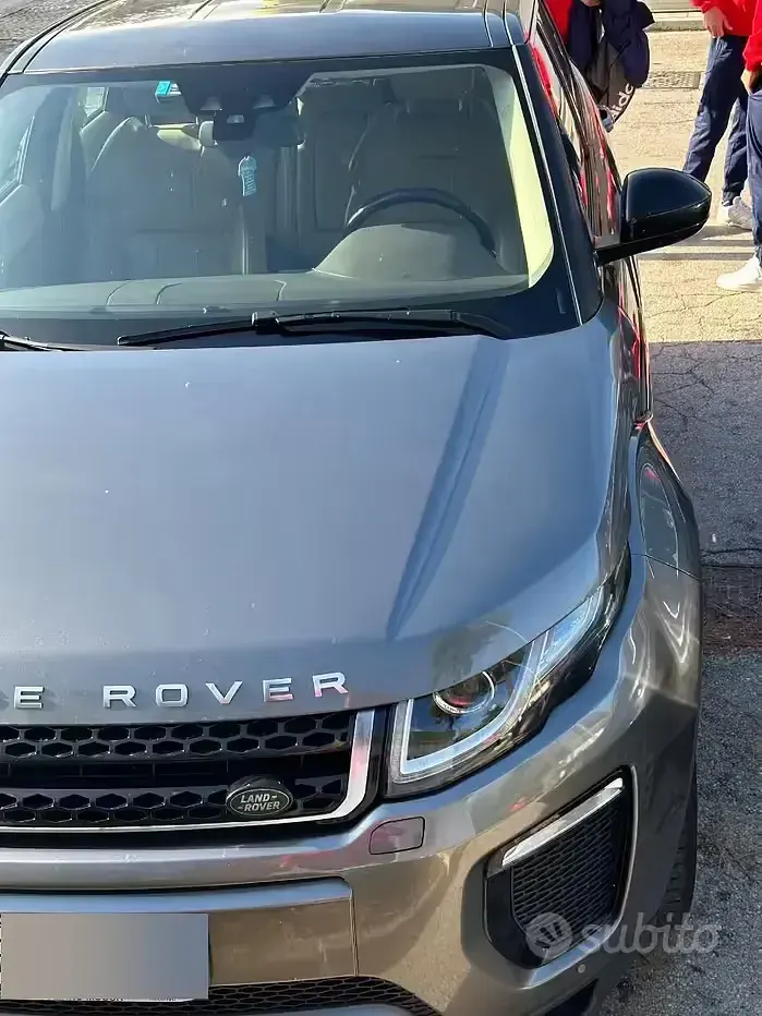 Usata Land Rover Range Rover evoque 249 CV (183 kW) 2018 Grigio SUV