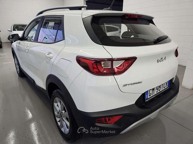 Usata Kia Stonic Style 82 CV (60 kW) 2023 Bianco SUV