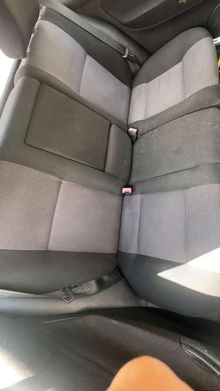 Usata VW Golf IV 101 CV (74 kW) 2002 Argento Berlina