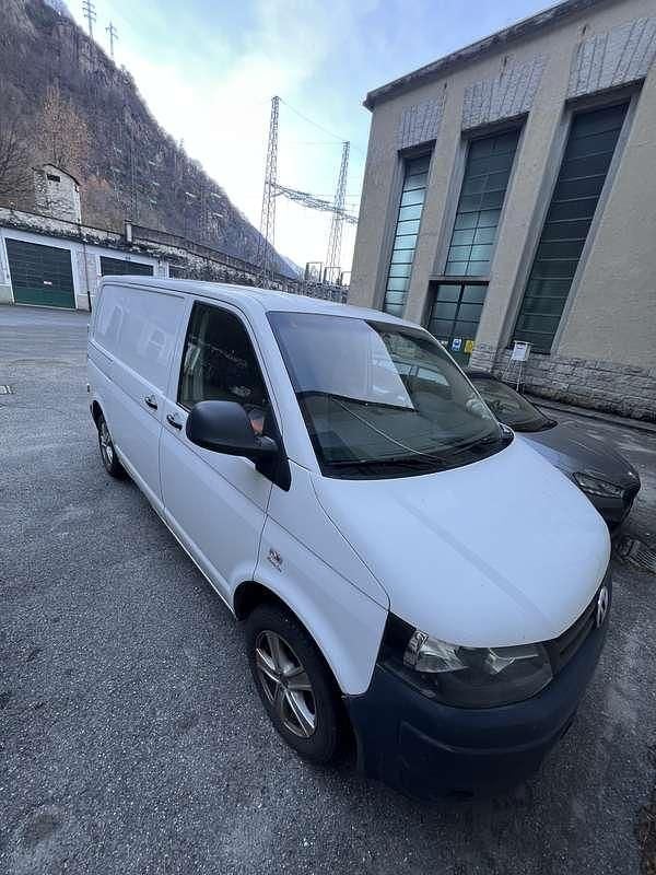 Usata VW T5 102 CV (75 kW) 2010 Bianco Furgone