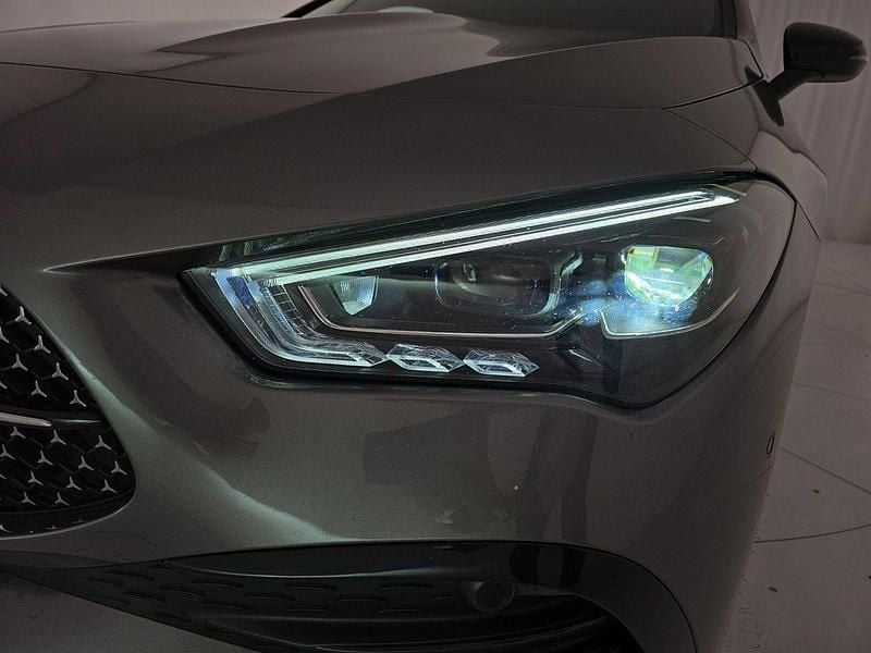 Begagnad Mercedes CLA200 Advanced Plus 150 HK (110 kW) 2024 Grå Sportkupé