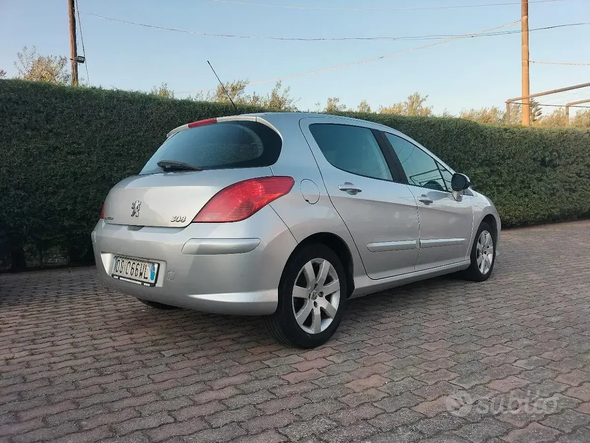 Usata Peugeot 308 90 CV (66 kW) 2008 Berlina