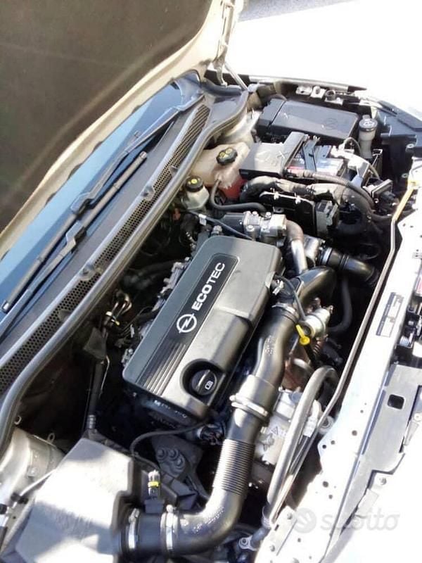 Usata Opel Astra 60 CV (44 kW) 2011 Grigio Station wagon