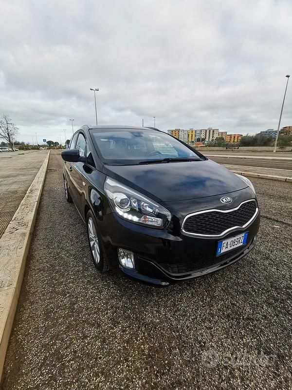 Usata Kia Carens 136 CV (100 kW) 2015 Nero Monovolume