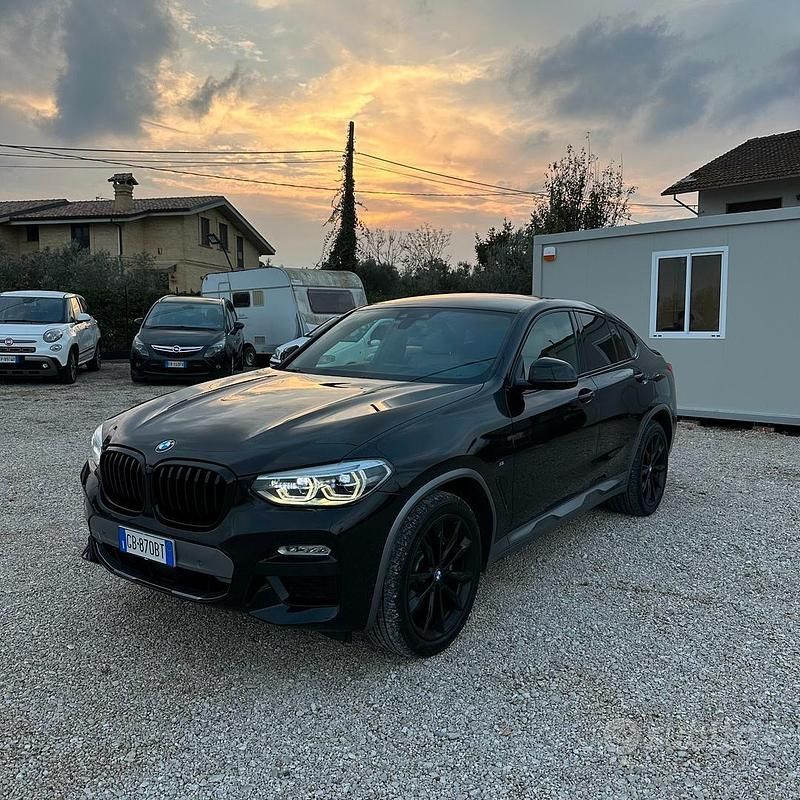 Nero Usata 2020 BMW X4 M Sport SUV | 38.900 € (Molto cara) - Immagine 1/4