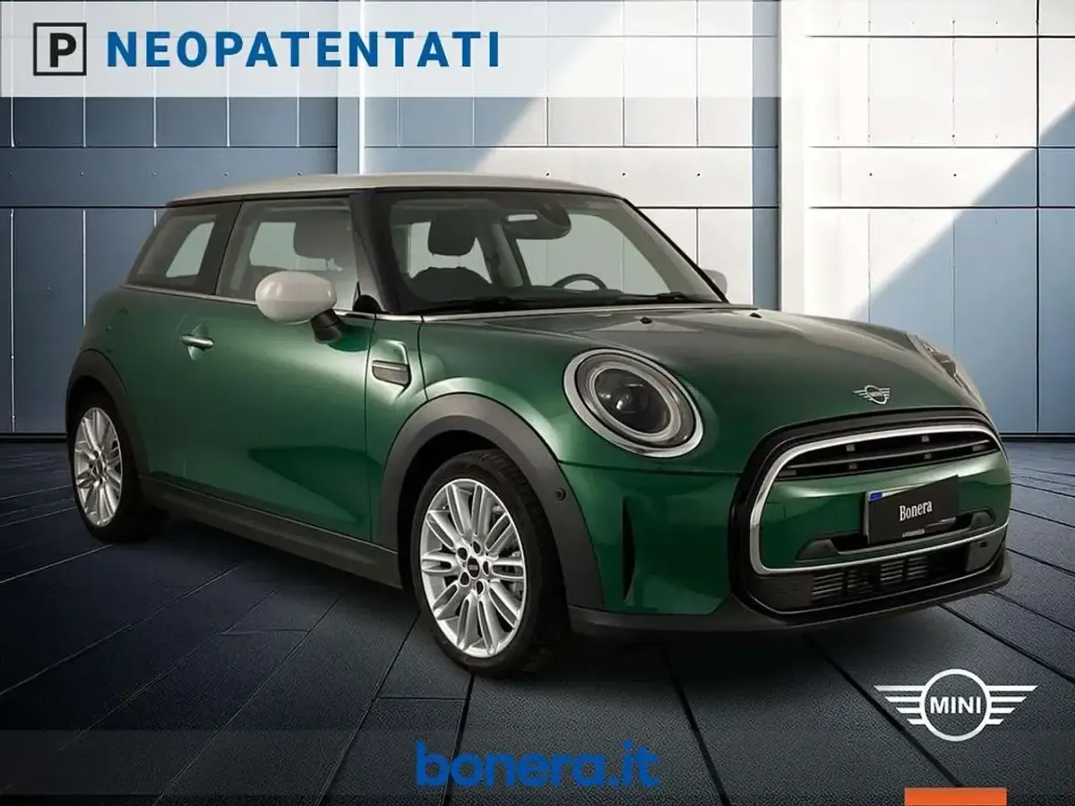Usata Mini ONE Classic 102 CV (75 kW) 2022 Verde Utilitaria