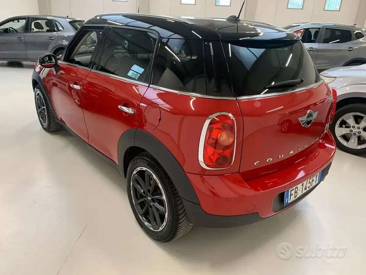 Usata Mini Cooper D Countryman 111 CV (81 kW) 2015 Rosso SUV
